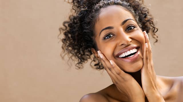 Usmívající se žena