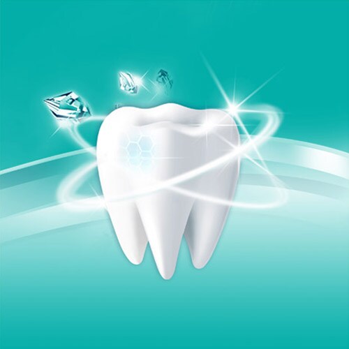 Osvěžuje a obnovuje přirozenou bělost